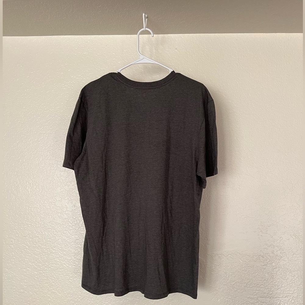Nike Tee Gray with Red - Picture 2 of 3